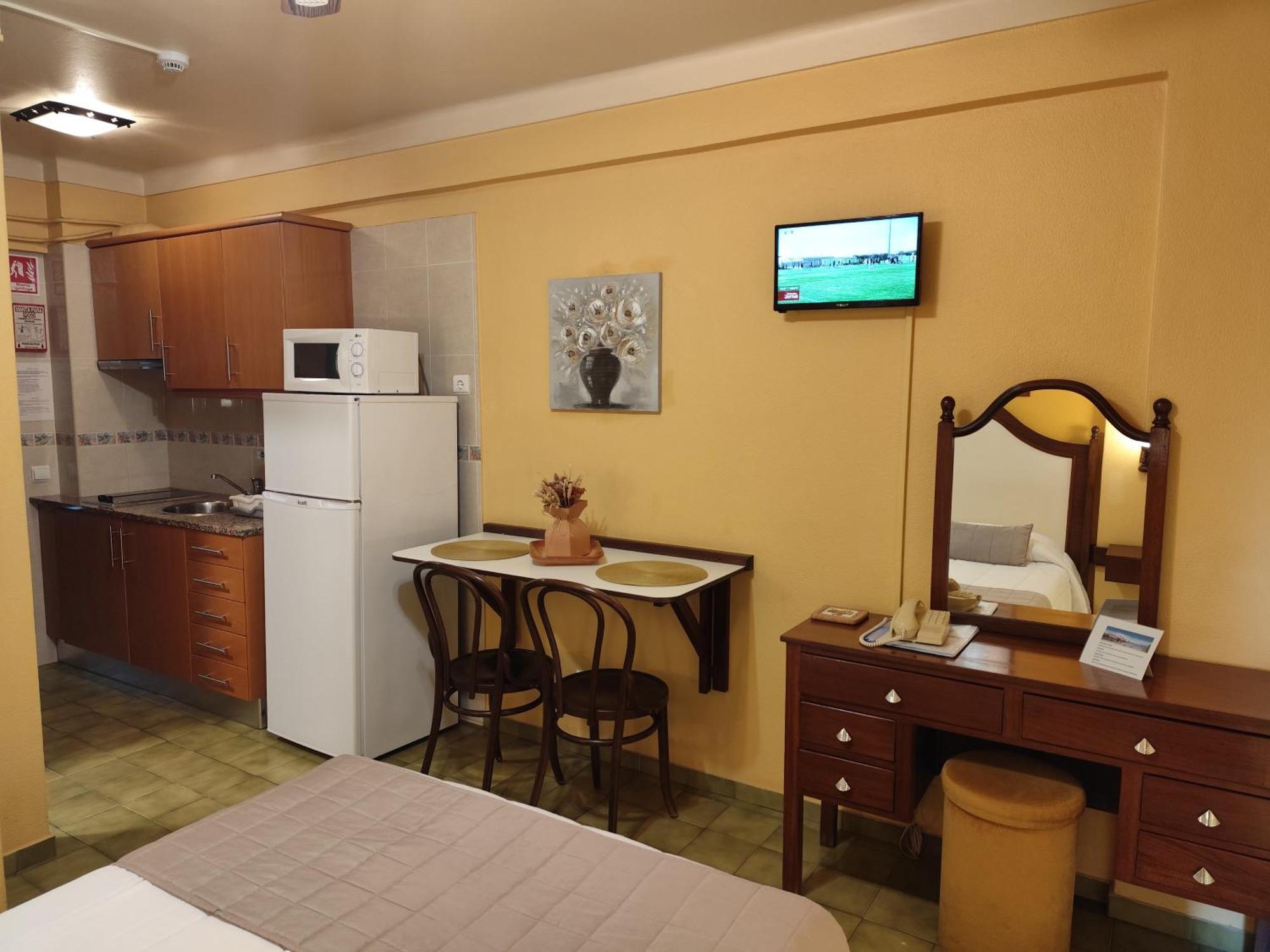 Apartamentos Turisticos Praia Grande Ferragudo  Εξωτερικό φωτογραφία
