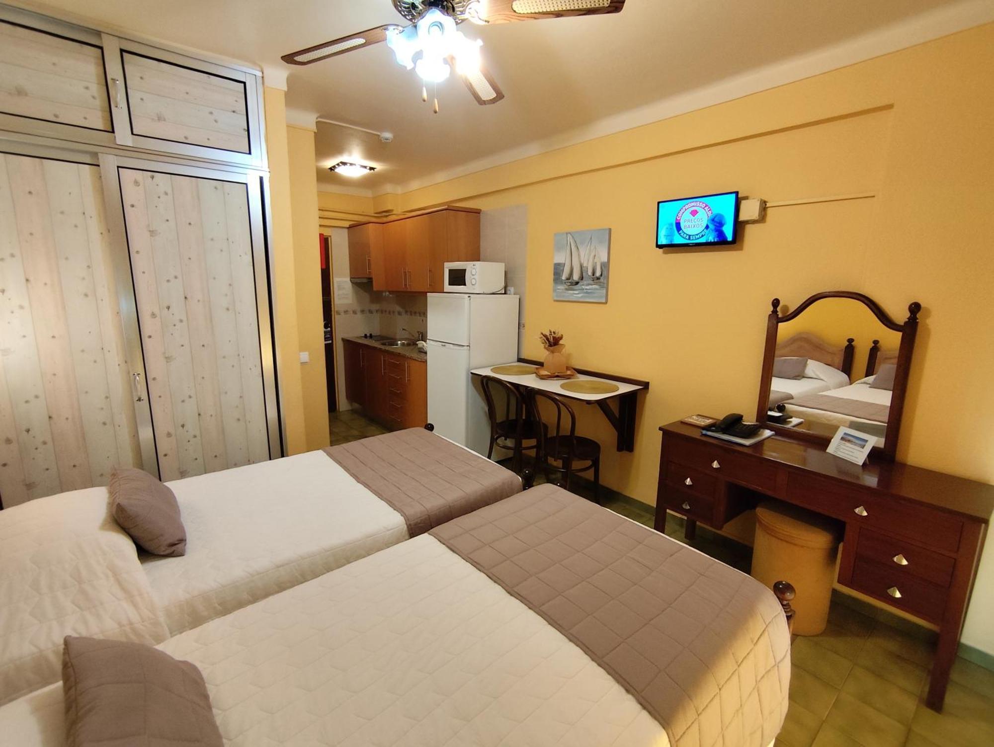 Apartamentos Turisticos Praia Grande Ferragudo  Εξωτερικό φωτογραφία